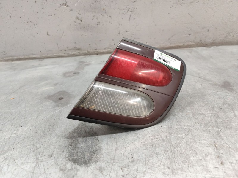 Recambio de piloto trasero derecho interior para nissan almera i (n15) 1.6 referencia OEM IAM   