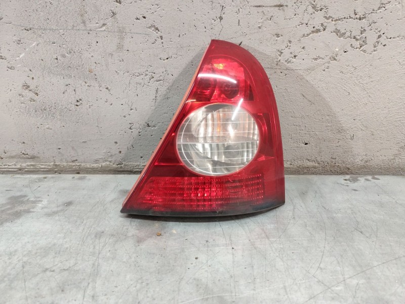 Recambio de piloto trasero derecho para renault clio ii fase ii (b/cb0) authentique referencia OEM IAM   