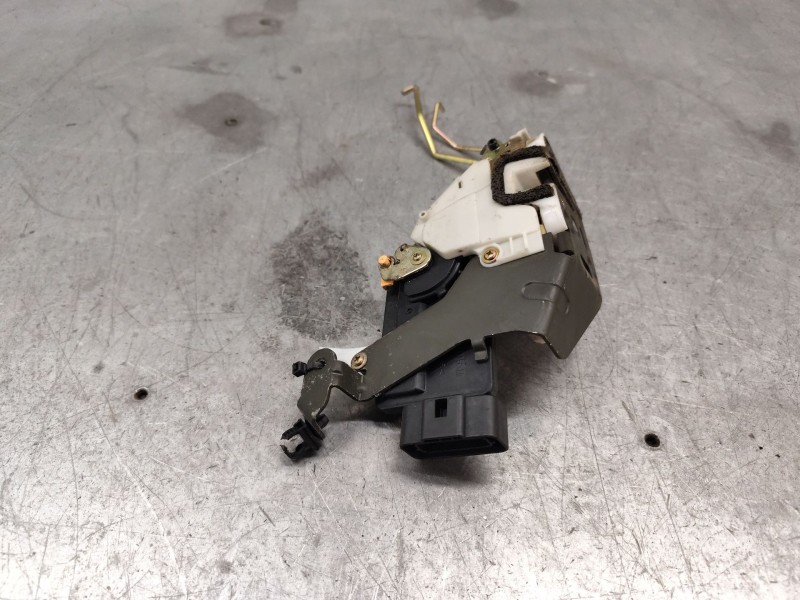 Recambio de cerradura puerta delantera derecha para suzuki ignis rm (mh) referencia OEM IAM  6 PINS 