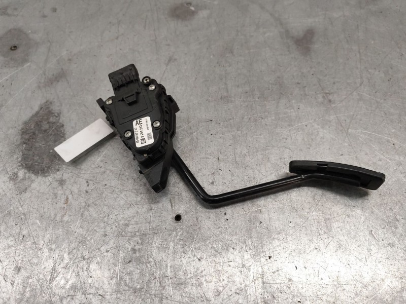 Recambio de potenciometro pedal para suzuki ignis rm (mh) referencia OEM IAM 4940083E00 6 PINS 9204283