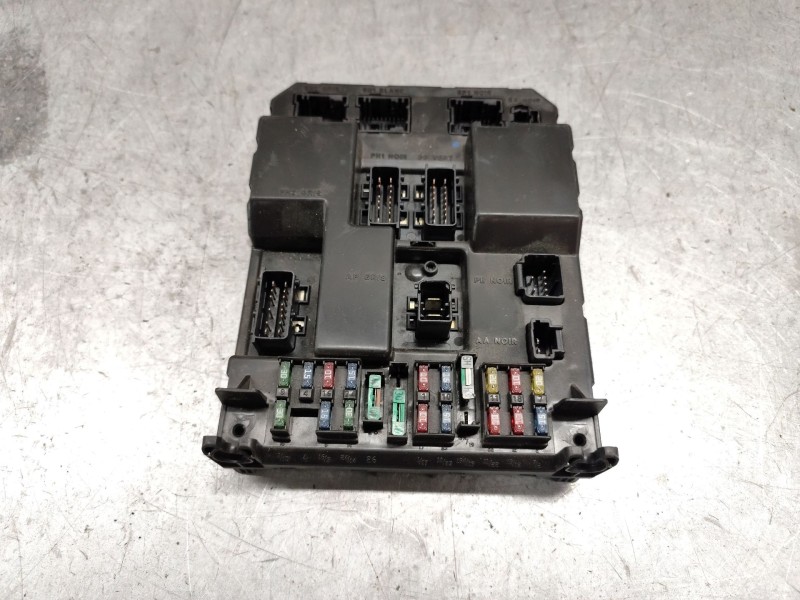 Recambio de caja reles / fusibles para peugeot 307 (s1) xt referencia OEM IAM 9651197580  BSI