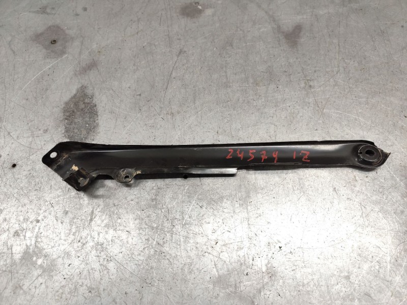 Recambio de soporte para volkswagen golf vii (5g1, bq1, be1, be2) 1.6 tdi referencia OEM IAM 5G0805931  