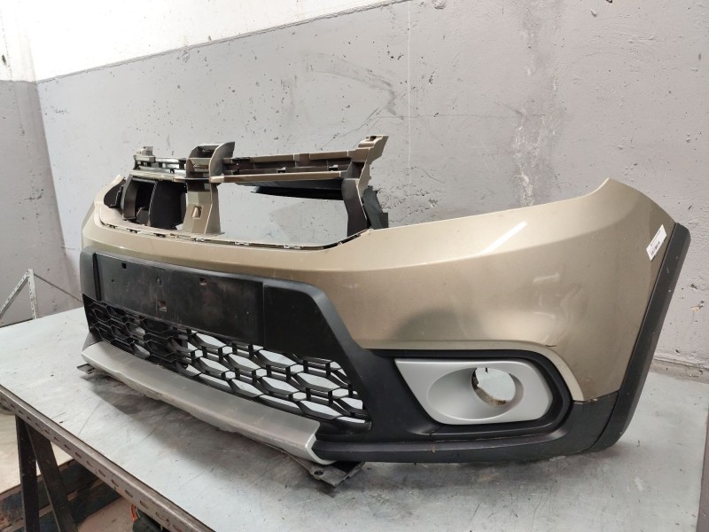 Recambio de paragolpes delantero para dacia sandero ii tce 90 lpg (b8m1) referencia OEM IAM   