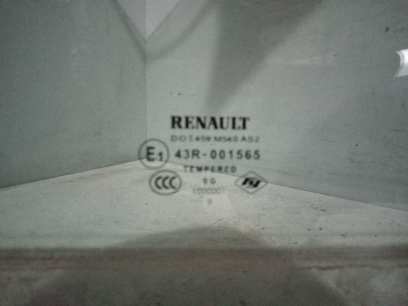 Recambio de luna delantera izquierda para renault magnum ab diesel referencia OEM IAM 7421017124  