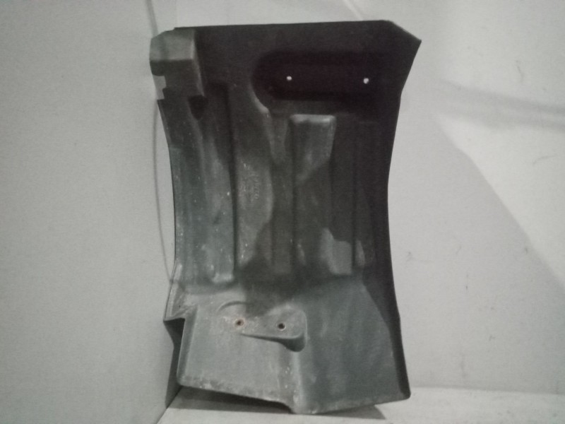 Recambio de guardabarros delantero izquierdo para iveco stralis (as) 12.9 diesel referencia OEM IAM 504067844  