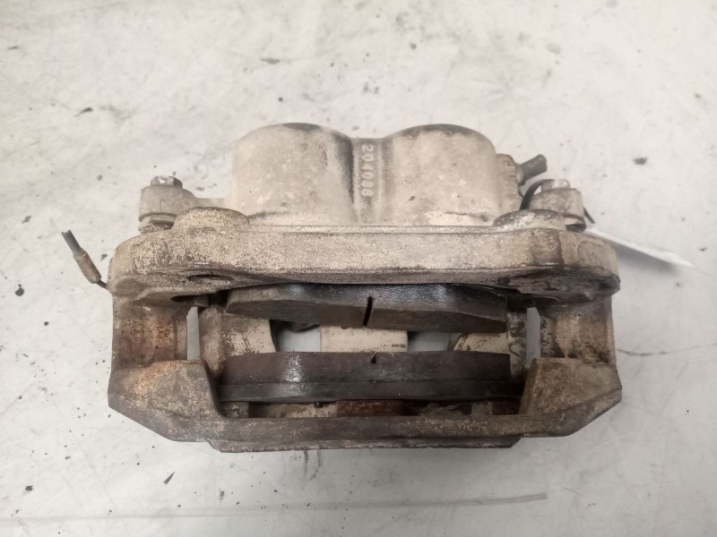 Recambio de pinza freno delantera izquierda para nissan cabstar 01.04  3.0 diesel referencia OEM IAM 204086  BOSCH