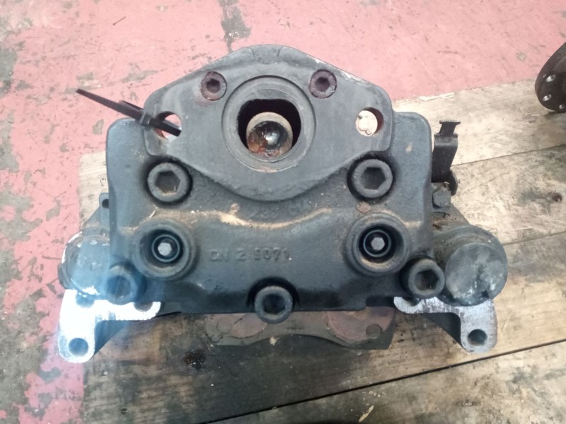 Recambio de pinza freno trasera izquierda para renault midlum 7.2 diesel referencia OEM IAM 7421454869  