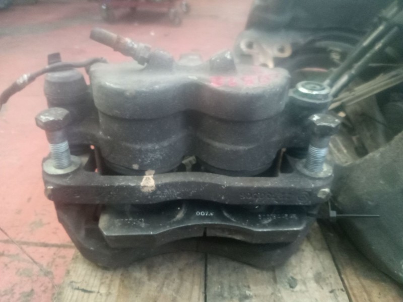 Recambio de pinza freno delantera izquierda para renault mascott 3.0 diesel referencia OEM IAM 730206  BREMBO