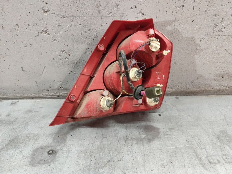 Recambio de piloto trasero izquierdo para daewoo kalos 1.4 sport referencia OEM IAM   