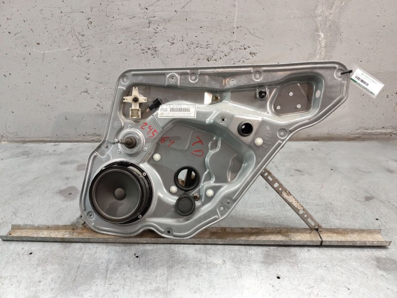 Recambio de elevalunas trasero derecho para seat leon (1m1) 1.6 16 v referencia OEM IAM 1M0316700  