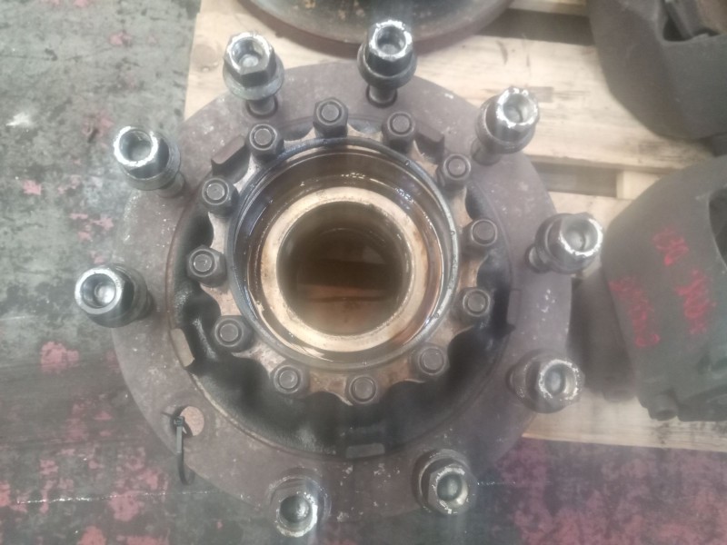 Recambio de buje trasero izquierdo para renault magnum ab 2005 12.0 diesel referencia OEM IAM 7485107753  DISCO MAZISO