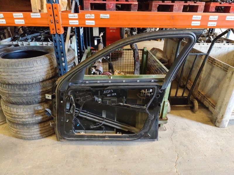 Recambio de puerta delantera derecha para bmw serie 5 berlina (e60) 520d referencia OEM IAM   