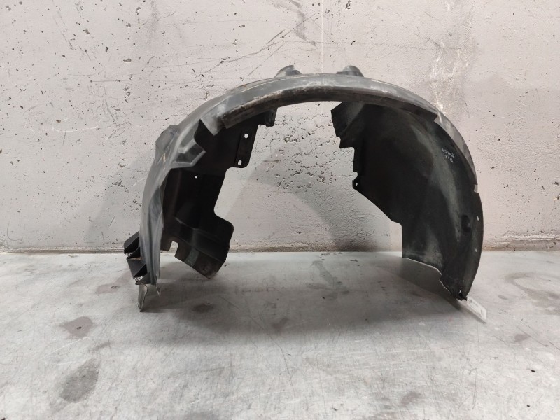 Recambio de paso rueda izquierdo para ford focus lim. (cb8) titanium referencia OEM IAM AM51R16115BF  DELANTERO