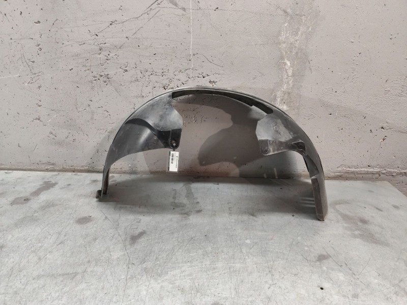 Recambio de paso rueda izquierdo para ford fiesta (cbk) ambiente referencia OEM IAM   DELANTERO