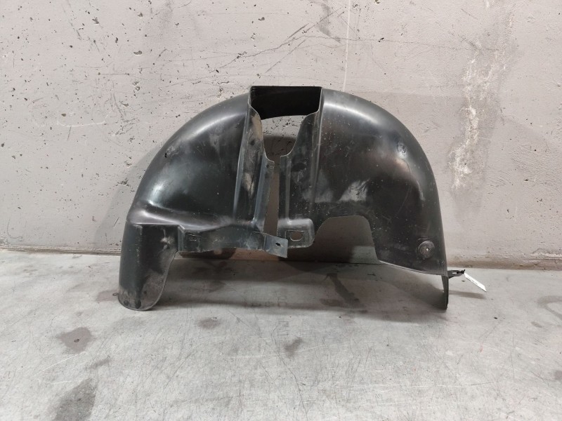 Recambio de paso rueda izquierdo para volkswagen touran (1t2) advance referencia OEM IAM 1T0810971  TRASERO