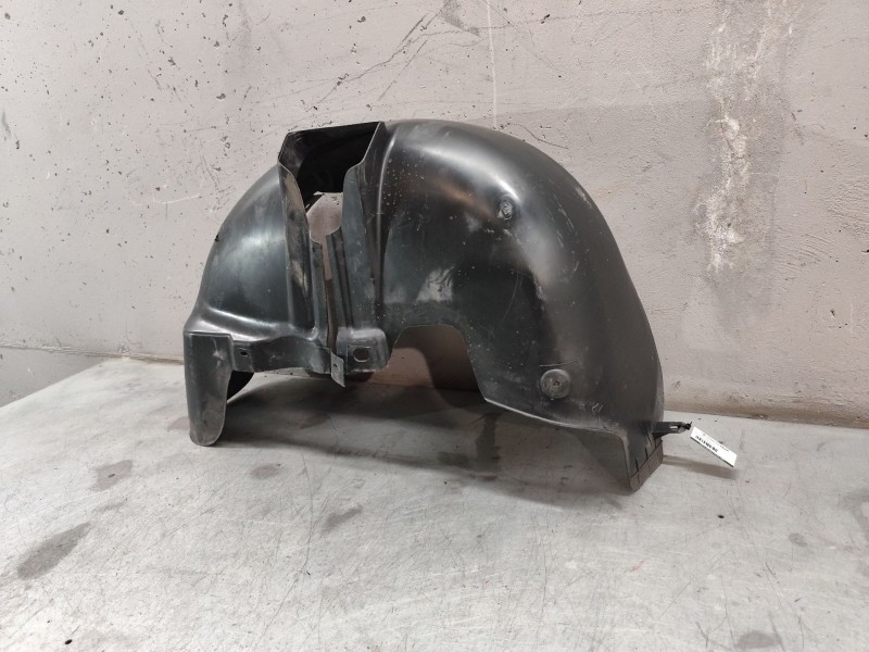 Recambio de paso rueda izquierdo para volkswagen touran (1t2) advance referencia OEM IAM 1T0810971  TRASERO