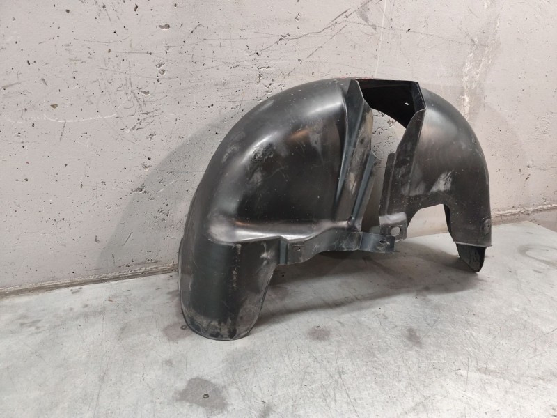 Recambio de paso rueda izquierdo para volkswagen touran (1t2) advance referencia OEM IAM 1T0810971  TRASERO