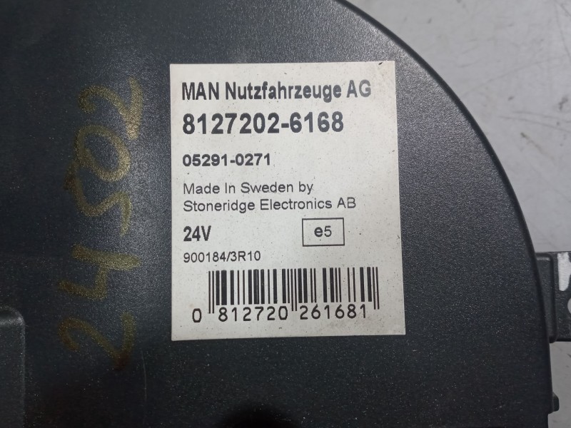 Recambio de cuadro instrumentos para man autobus autobus 18.463 hocl referencia OEM IAM 81242026168  