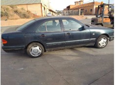 mercedes-benz clase e (w210) berlina diesel del año 1995 2