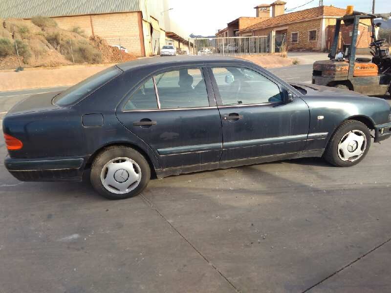 mercedes-benz clase e (w210) berlina diesel del año 1995