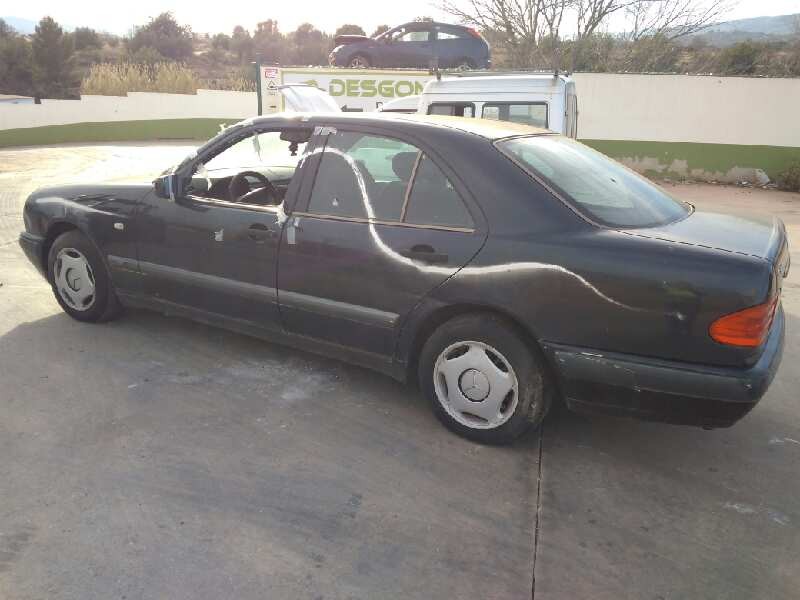 mercedes-benz clase e (w210) berlina diesel del año 1995