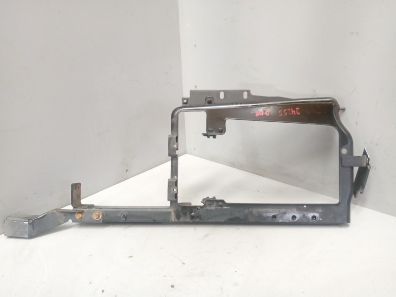 Recambio de soporte faro derecho para renault magnum 4xx.18/4xx.26 02  12.0 diesel referencia OEM IAM 5010491932  