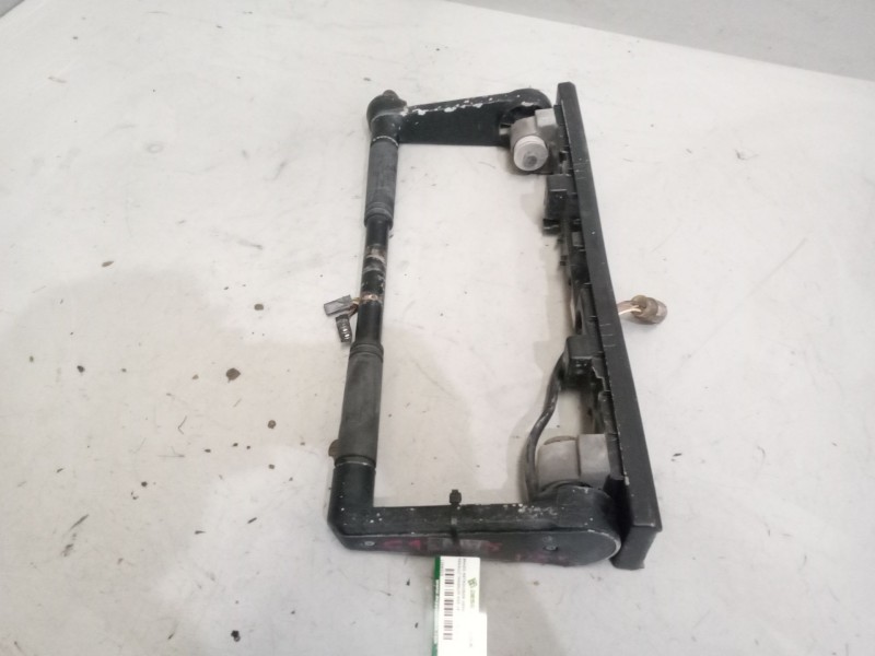 Recambio de brazo retrovisor derecho para renault magnum 4xx.18/4xx.26 02  12.0 diesel referencia OEM IAM   