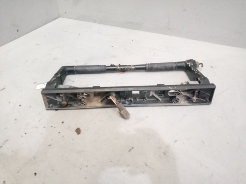 Recambio de brazo retrovisor derecho para renault magnum 4xx.18/4xx.26 02  12.0 diesel referencia OEM IAM   