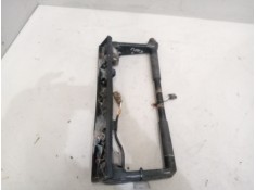 Recambio de brazo retrovisor izquierdo para renault magnum 4xx.18/4xx.26 02  12.0 diesel referencia OEM IAM    2