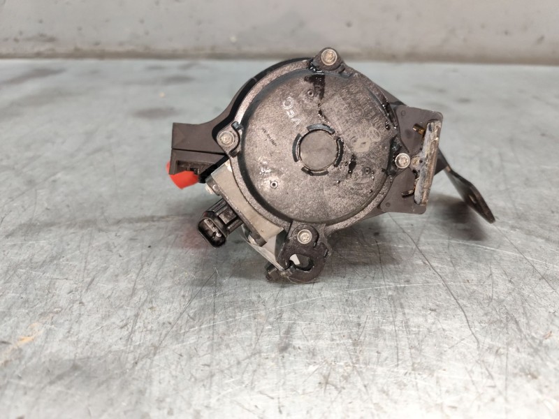 Recambio de bomba agua para renault austral tce 130 referencia OEM IAM 210111797R  