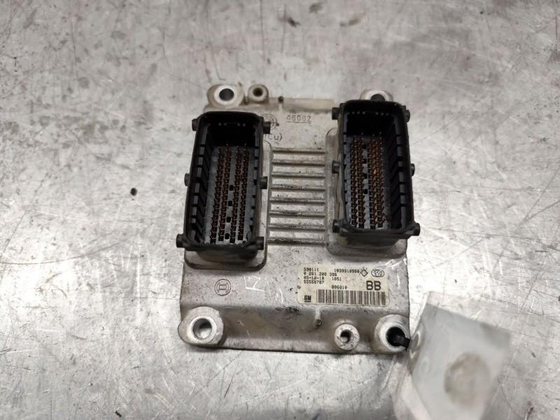 Recambio de centralita motor uce para opel astra h berlina essentia referencia OEM IAM 55558787  