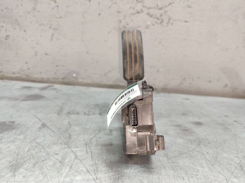 Recambio de potenciometro pedal para dacia dokker essential referencia OEM IAM 180022278R  6 PINS
