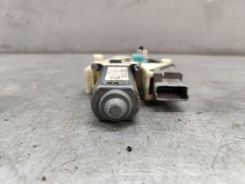 Recambio de motor elevalunas trasero derecho para citroën c5 berlina collection referencia OEM IAM 9632533380  