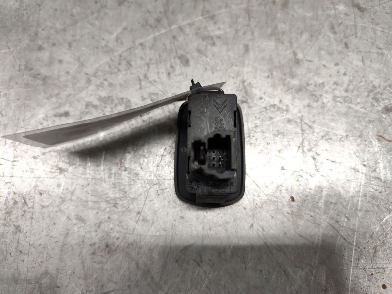 Recambio de mando elevalunas trasero derecho para citroën c5 berlina collection referencia OEM IAM 96515962ZF  4 PINS