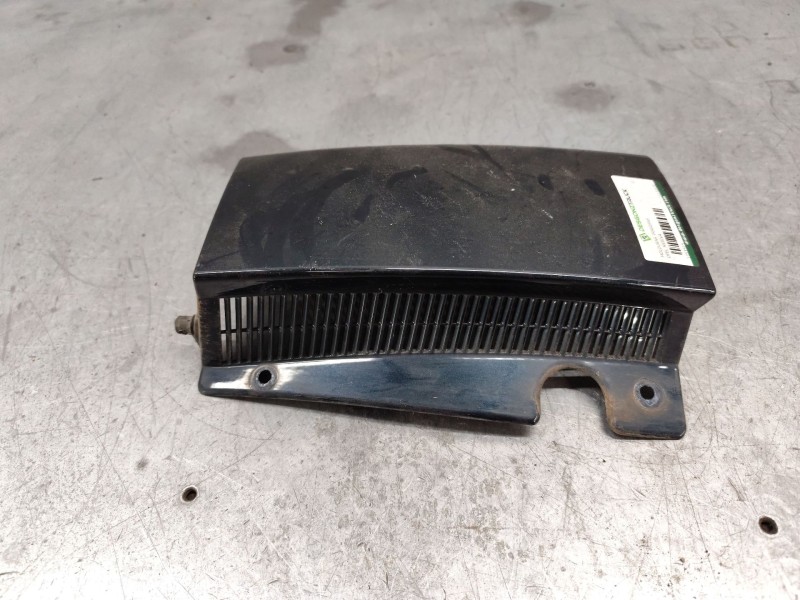 Recambio de molduras traseras para opel meriva cosmo referencia OEM IAM 13130028  DERECHA