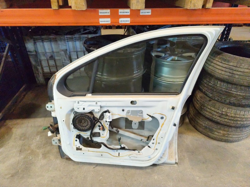Recambio de puerta delantera derecha para peugeot 207 sw confort referencia OEM IAM   