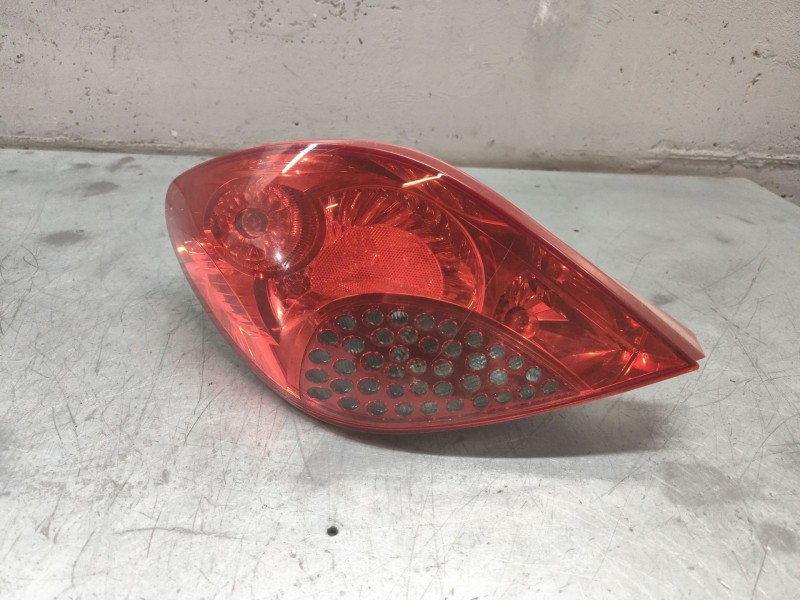 Recambio de piloto trasero izquierdo para peugeot 207/207+ (wa_, wc_) 1.4 16v referencia OEM IAM   