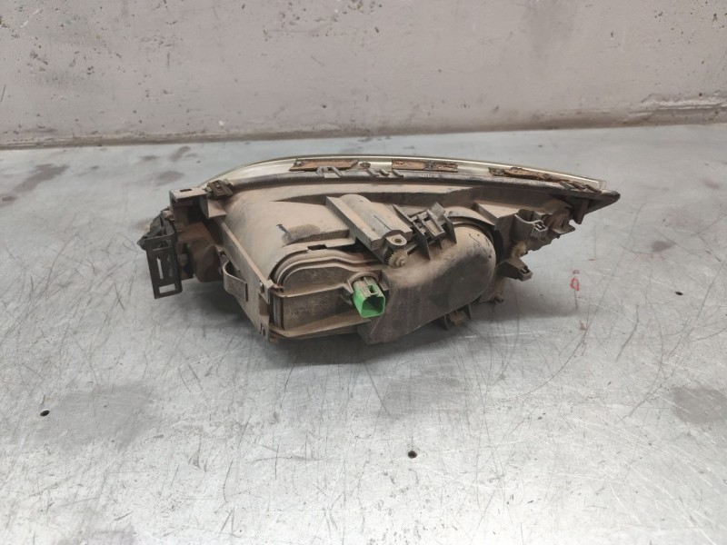 Recambio de faro derecho para ford mondeo iii sedán (b4y) 2.0 tdci referencia OEM IAM   