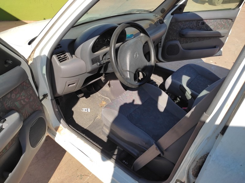 nissan micra (k11) del año 1996