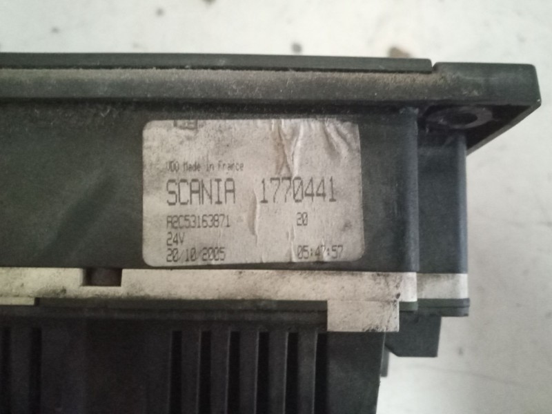Recambio de cuadro instrumentos para scania k114 ib6x24 referencia OEM IAM 1770441  