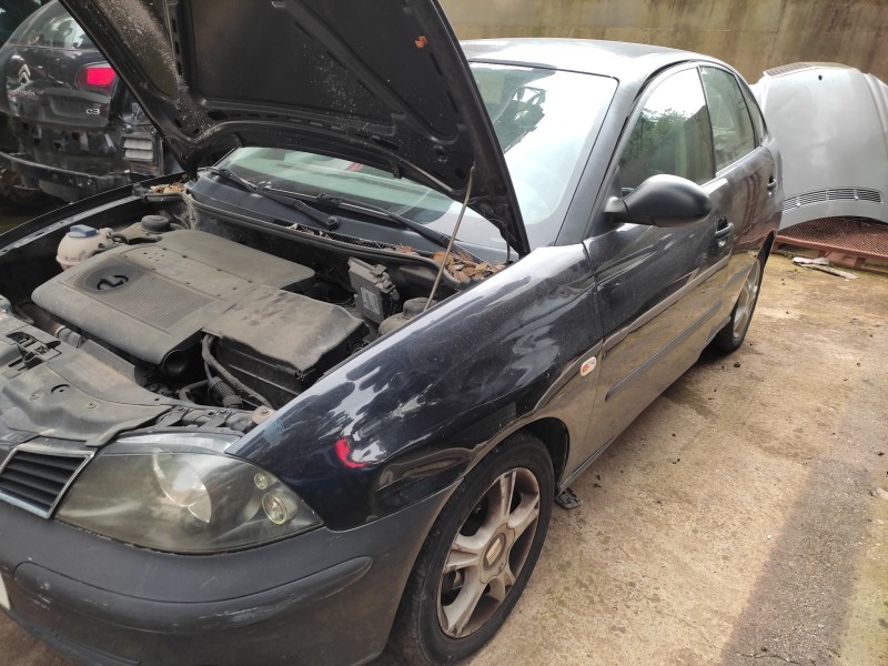 seat ibiza (6l1) del año 2004