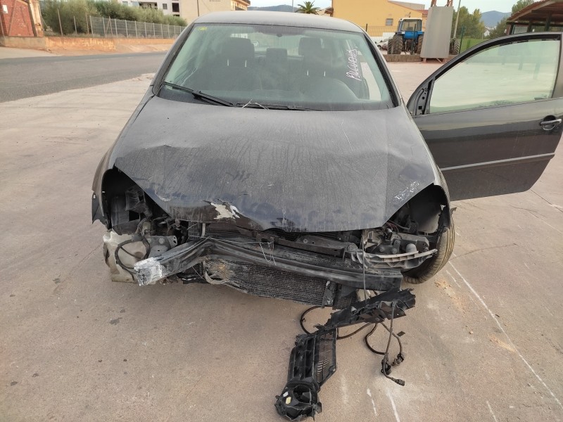 volkswagen golf v berlina (1k1) del año 2005