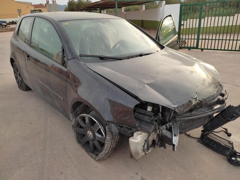 volkswagen golf v berlina (1k1) del año 2005