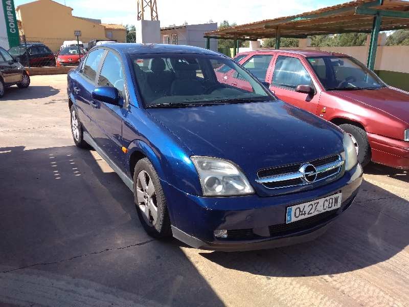 opel vectra c berlina del año 2003