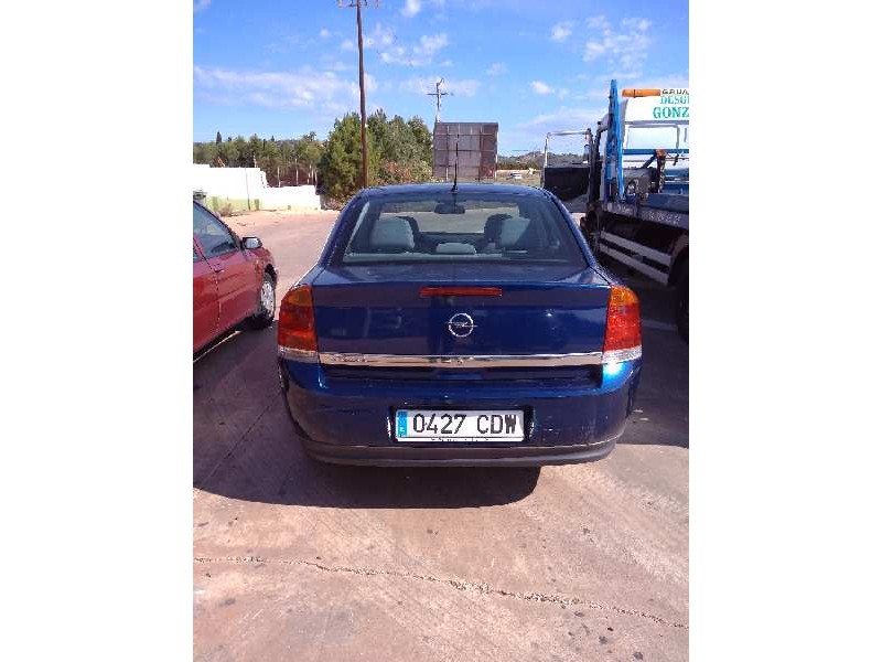 opel vectra c berlina del año 2003