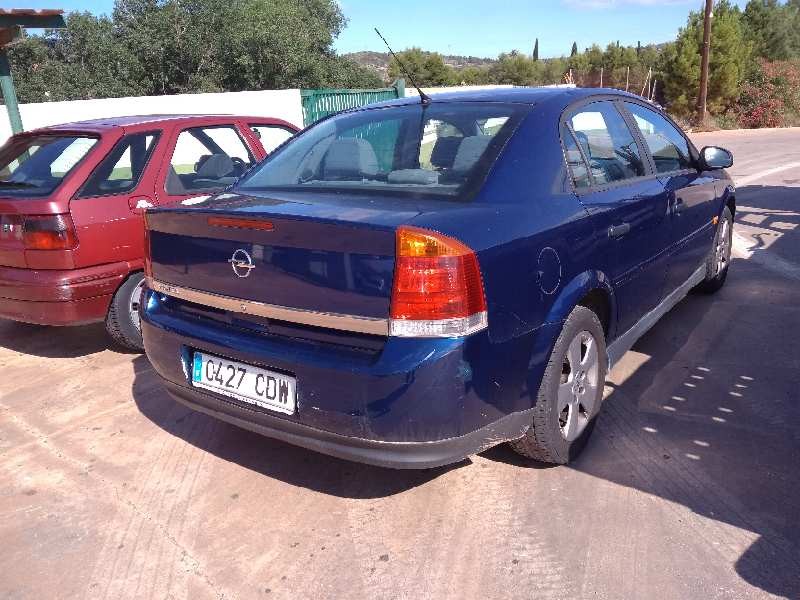opel vectra c berlina del año 2003