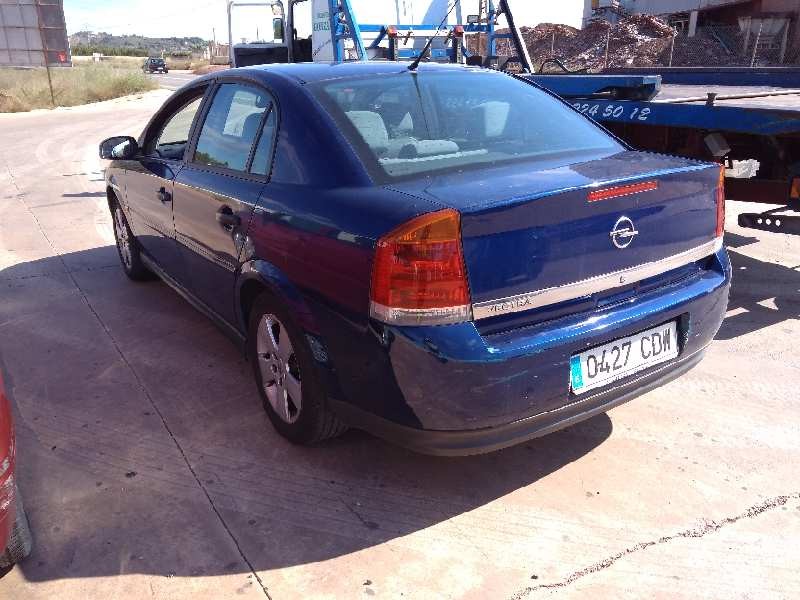 opel vectra c berlina del año 2003