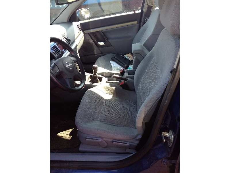 opel vectra c berlina del año 2003