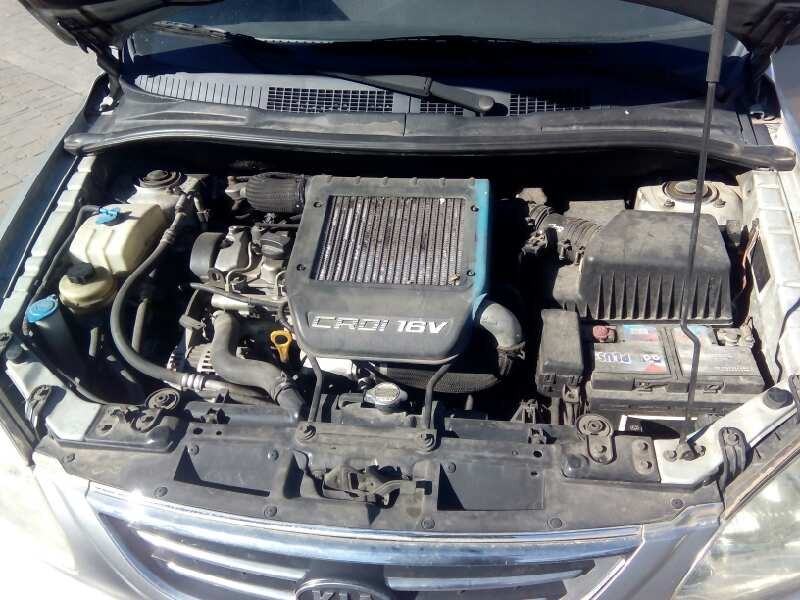 kia carens del año 2004