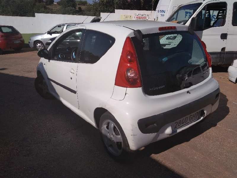 peugeot 107 del año 2008